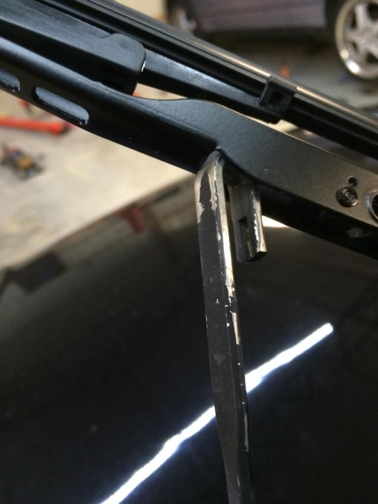 How to Change your wiper blades